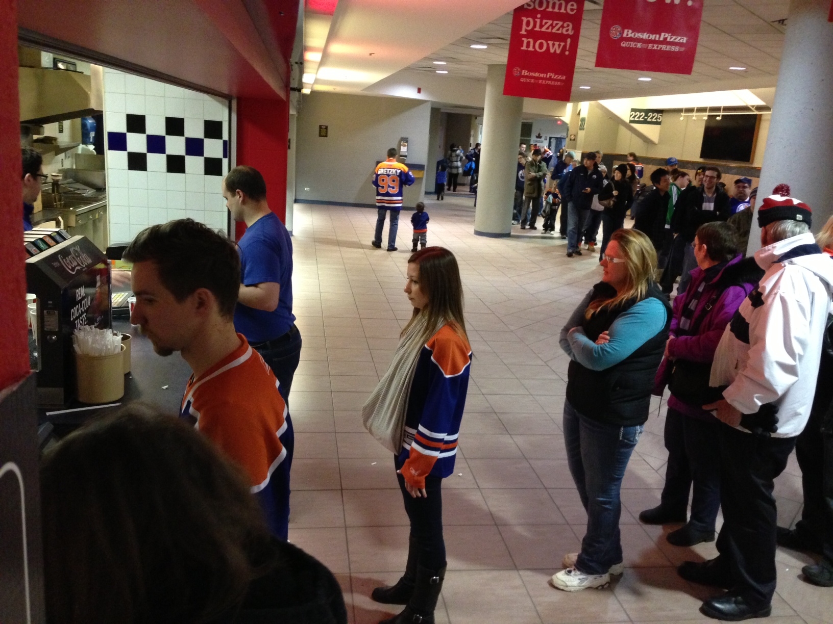 Oilers fans line up at free concession